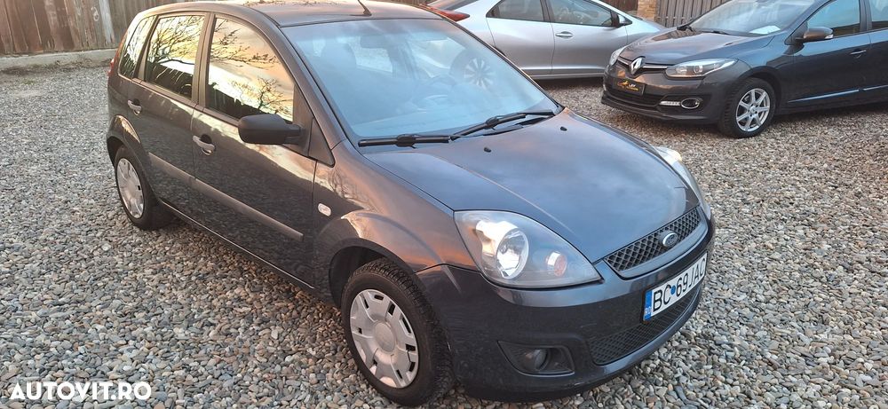 Ford Fiesta 1.25i Comfort - 2