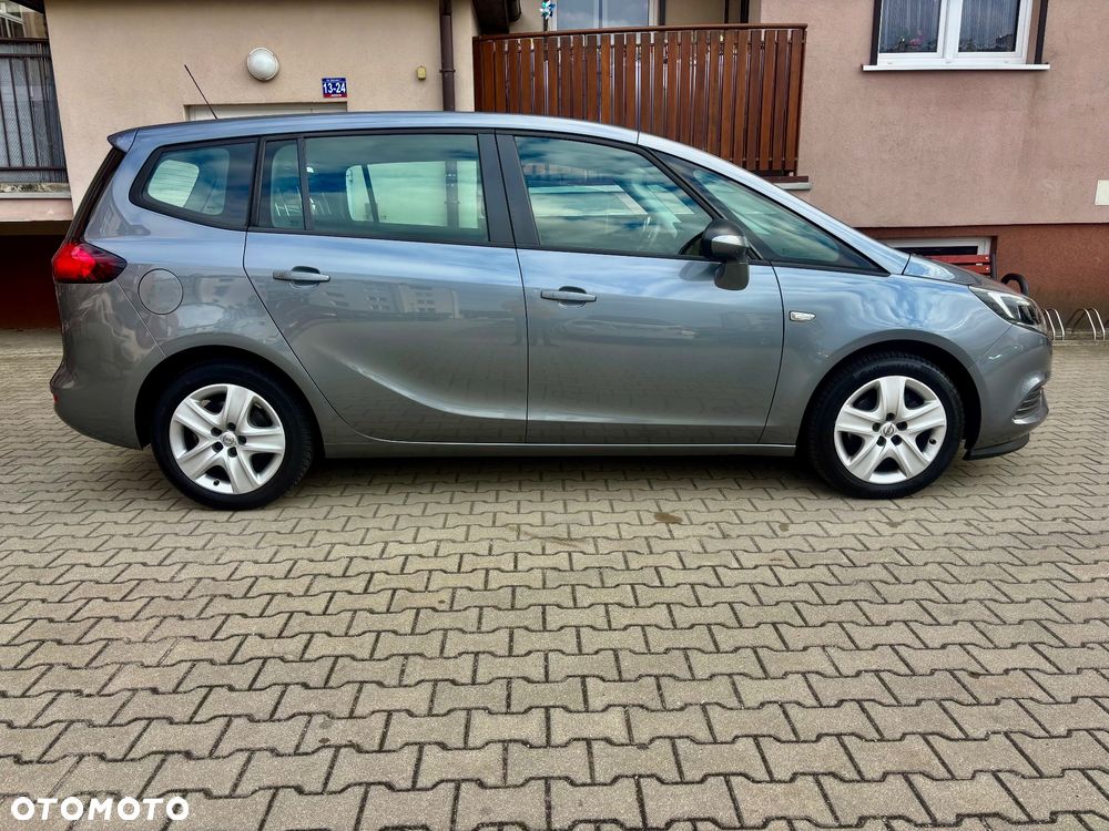 Opel Zafira - 11
