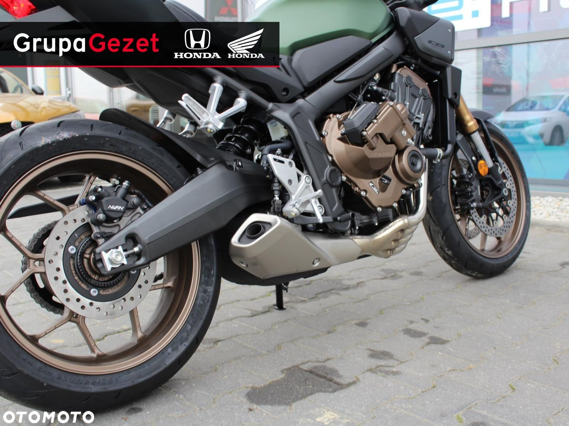 Honda CB - 12