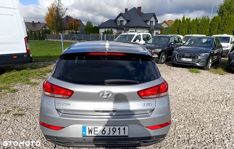 Hyundai i30 1.5 DPI Smart - 9