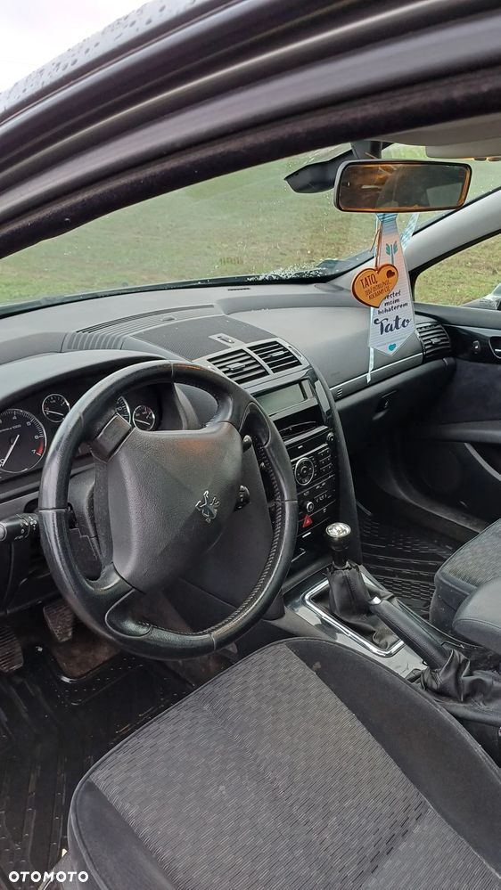 Peugeot 407 - 11