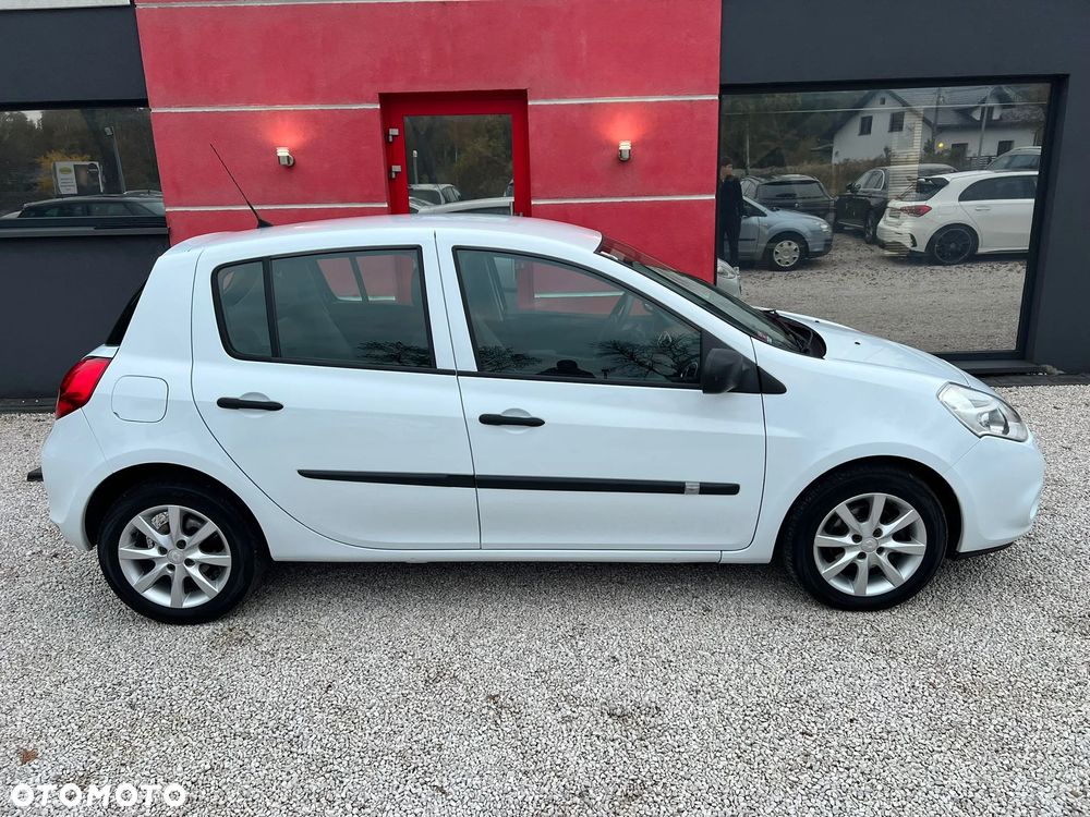 Renault Clio 1.2 16V 75 Collection - 18