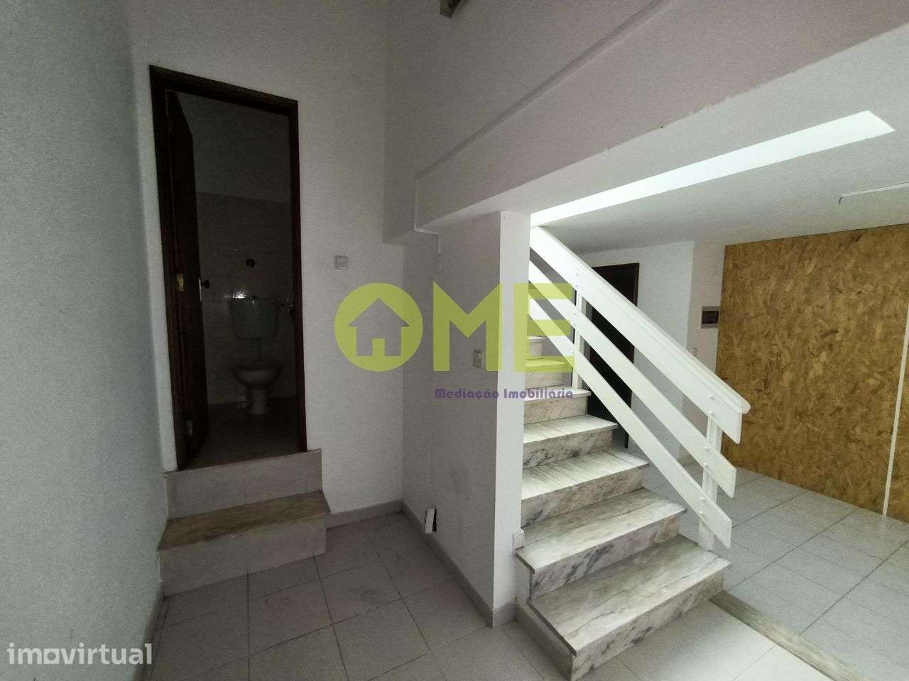 Loja Comercial/Serviços em Ourém - Excelente Oportunidade para o Seu N - Grande imagem: 2/19