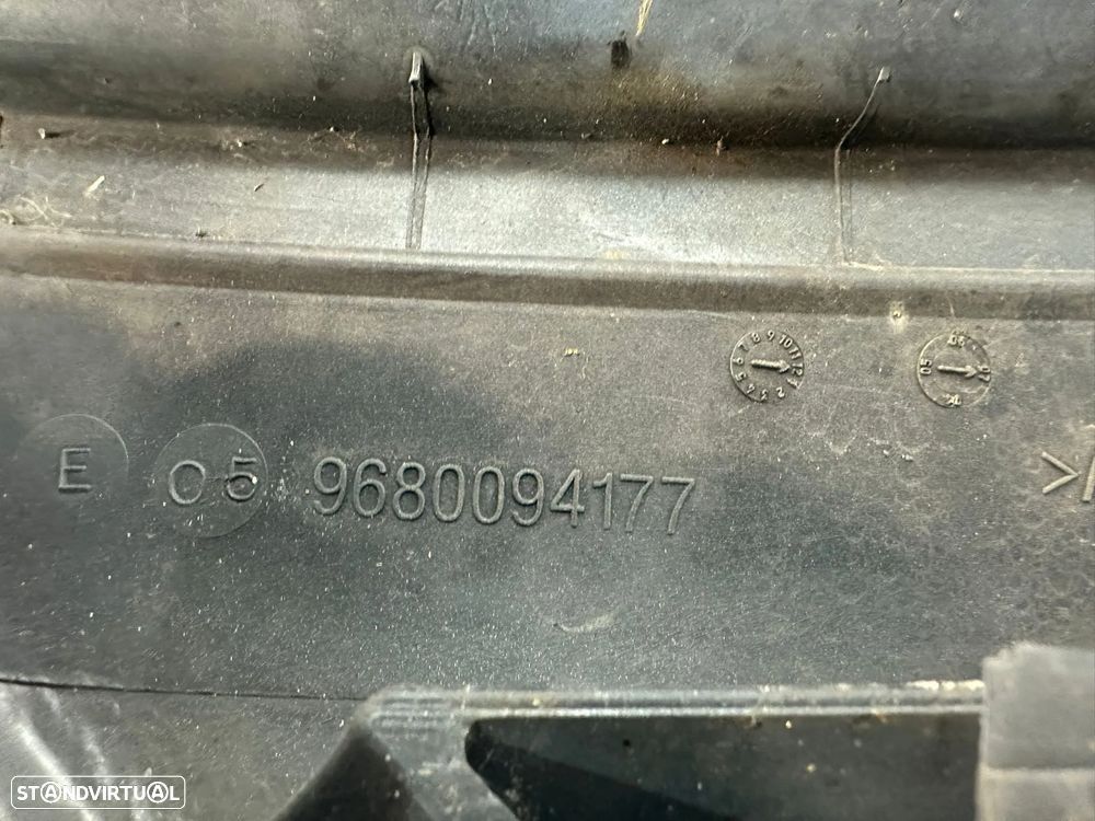 .Grelha Pára-choques Frente Original Citroen C3 9680094177 2002 - 2005 - 4