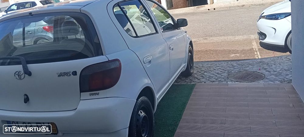 Toyota Yaris 1.0 Terra - 5