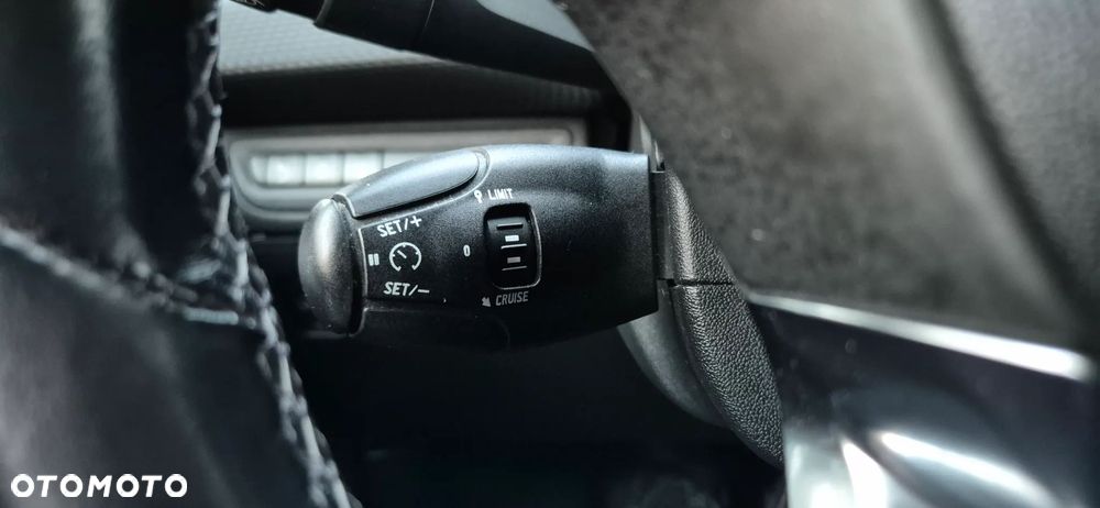 Peugeot 2008 PureTech 110 Stop&Start Allure - 25