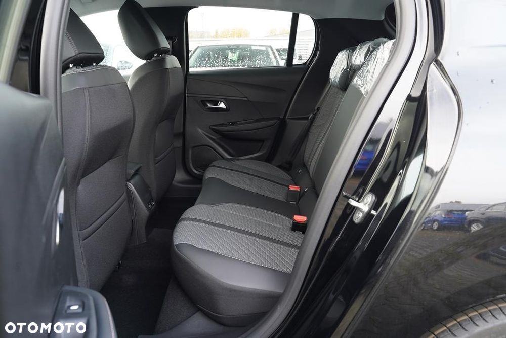 Peugeot 208 1.2 mHEV Allure - 8