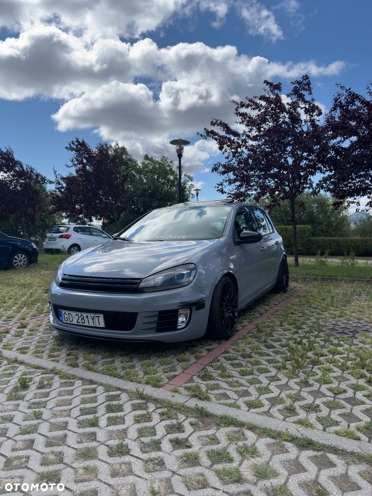 Volkswagen Golf 2.0 GTI - 2
