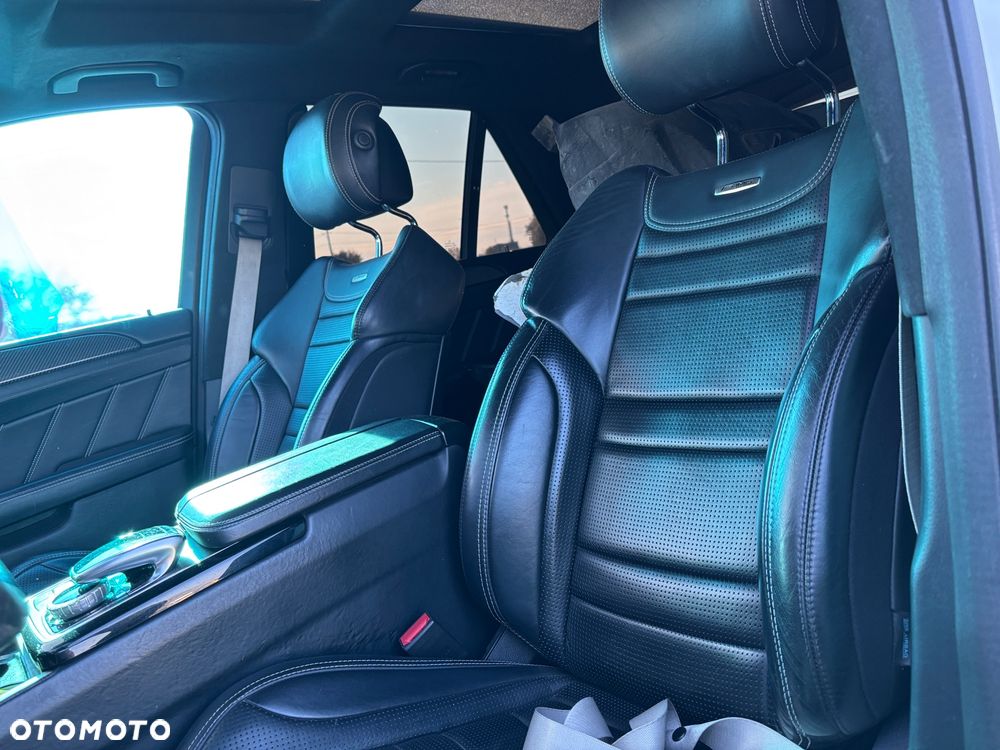 Mercedes-Benz GLE - 39