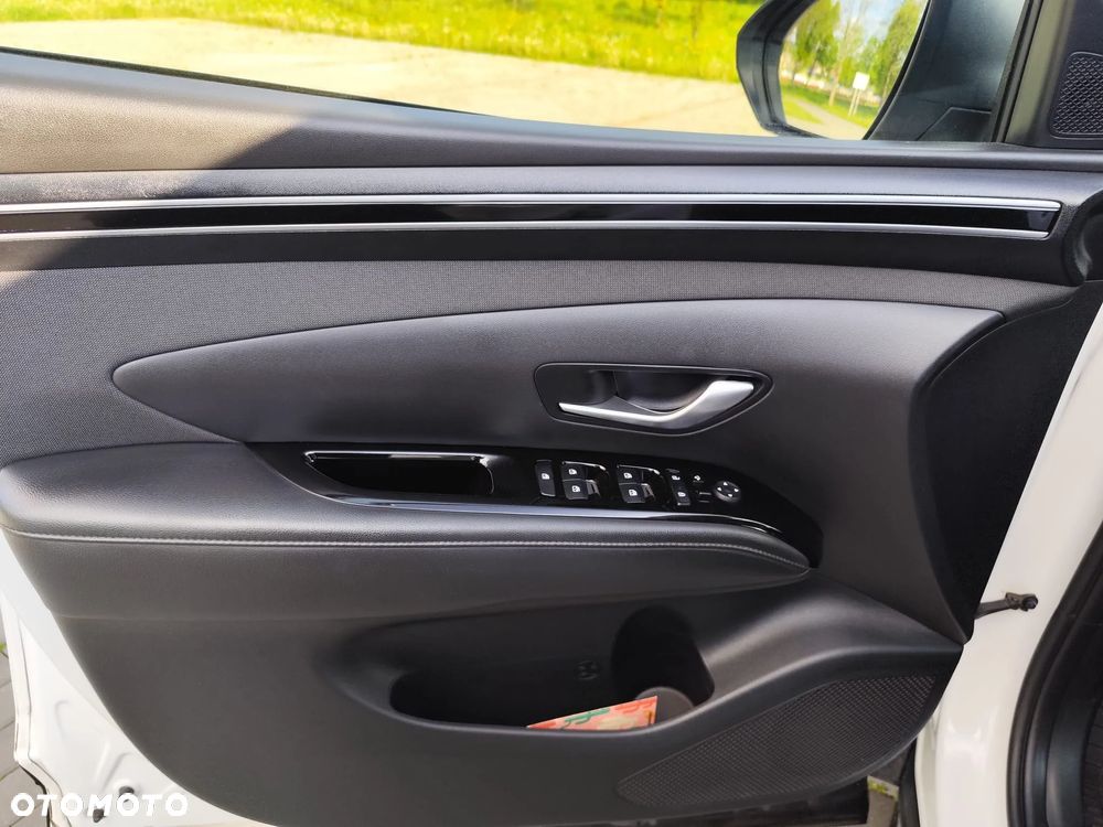 Hyundai Tucson 1.6 T-GDi HEV Executive 2WD - 8