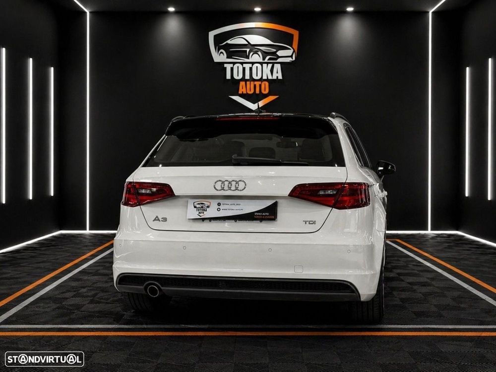 Audi A3 Sportback 1.6 TDI S-line - 2