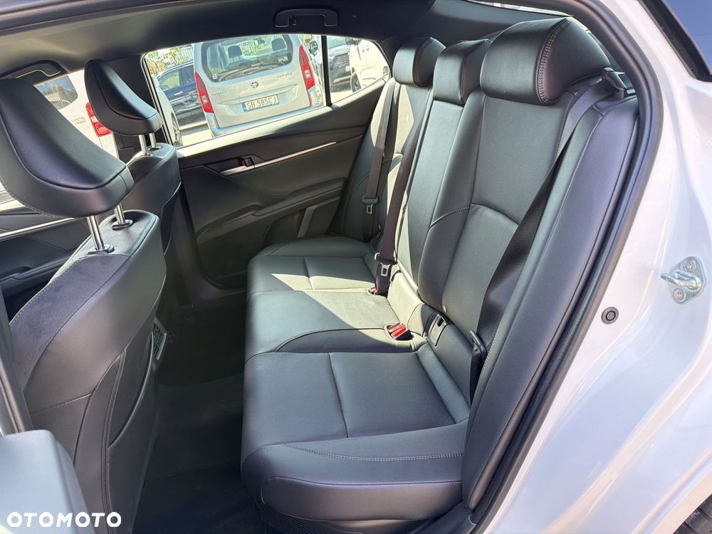 Toyota Camry - 8