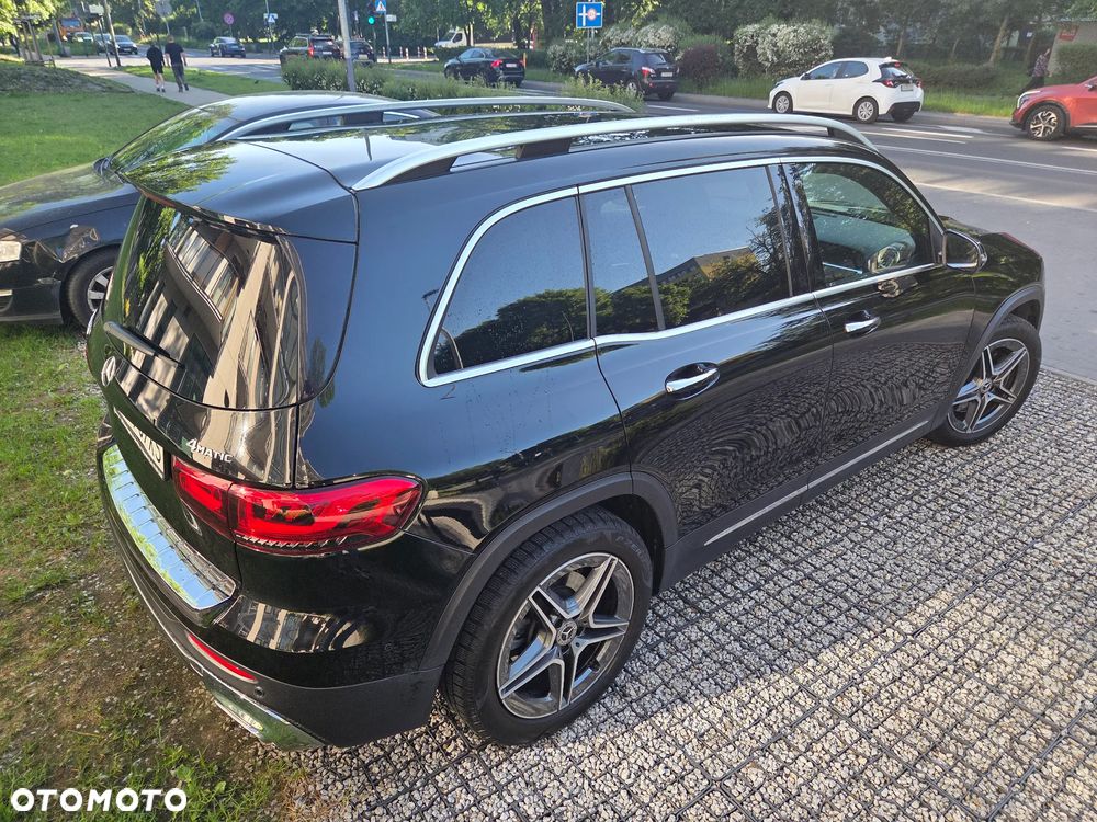 Mercedes-Benz GLB 250 4-Matic AMG Line 8G-DCT - 9