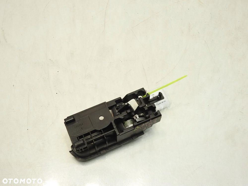 KLAMKA WEWNĘTRZNA DRZWI LEWA SUZUKI SWIFT IV LIFT 3D - 3