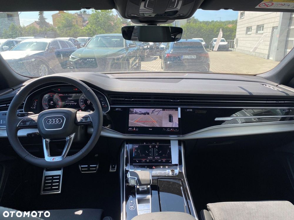 Audi Q8 - 12