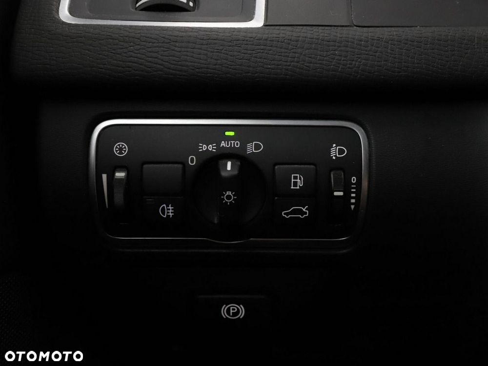 Volvo XC 60 D3 Drive-E Kinetic - 32