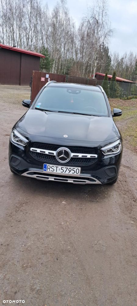 Mercedes-Benz GLA - 3