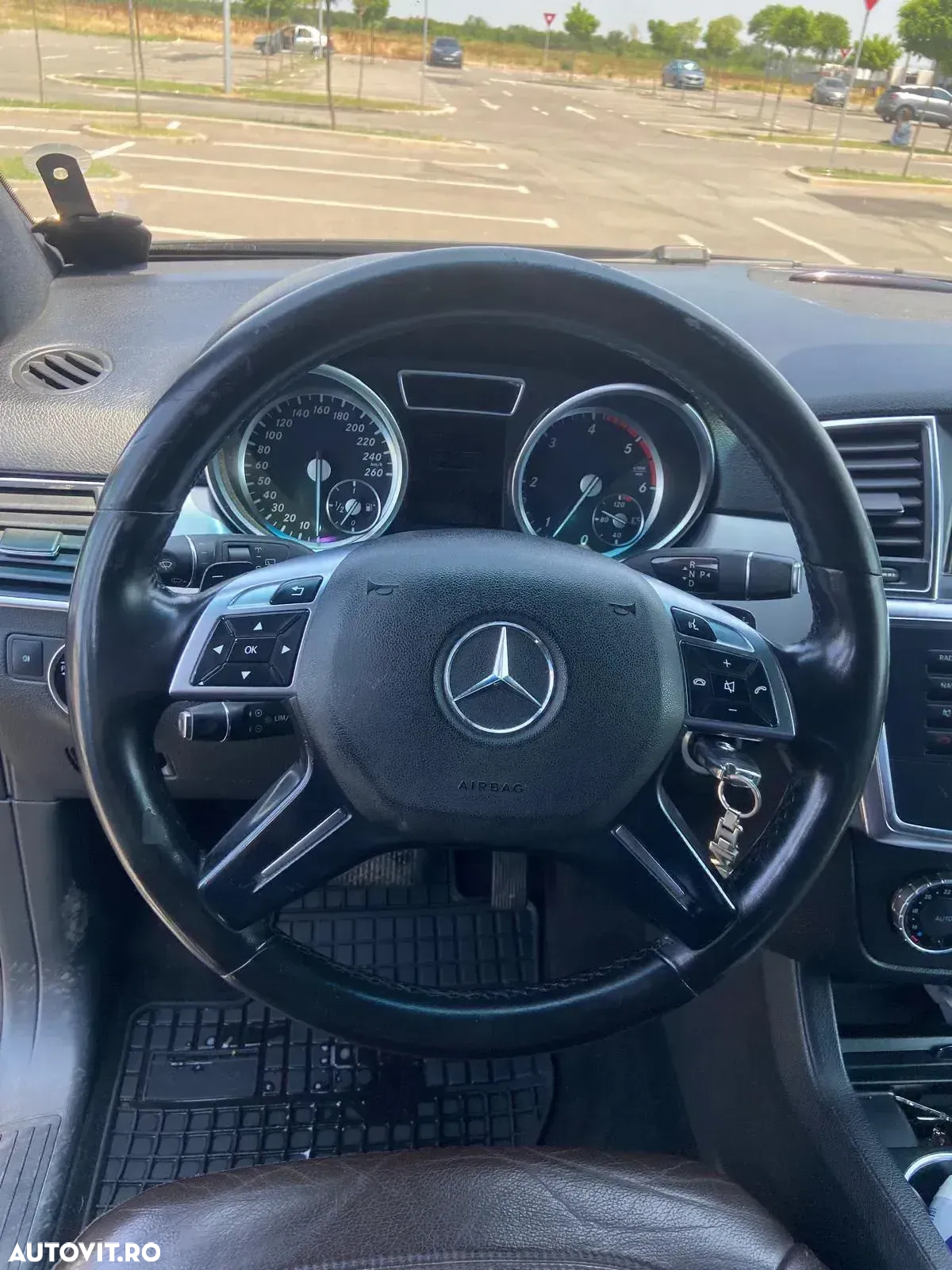 Mercedes-Benz ML 250 BlueTec 4MATIC Aut - 2