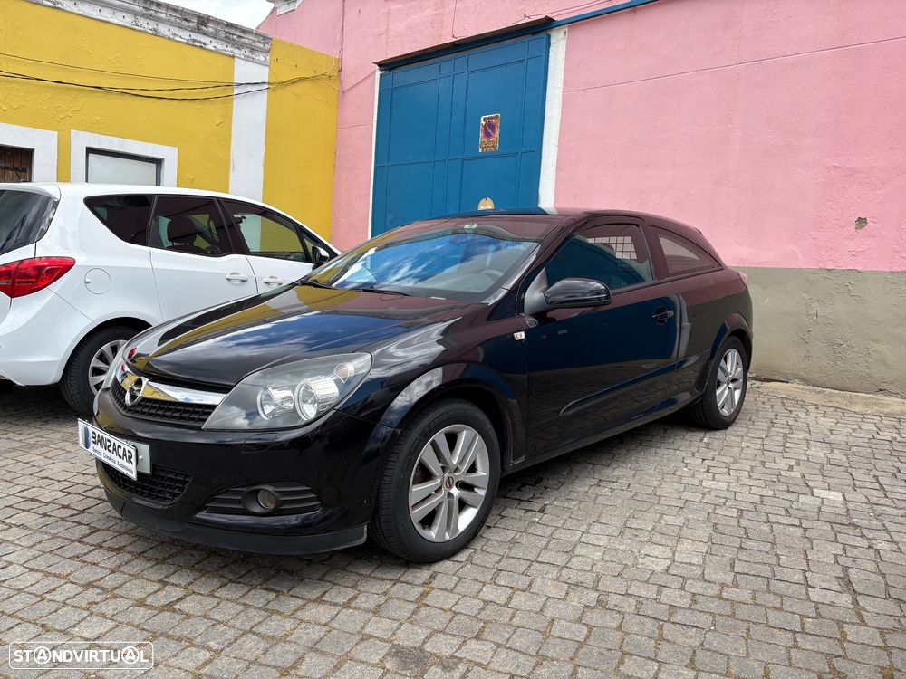 Opel Astra GTC - 3