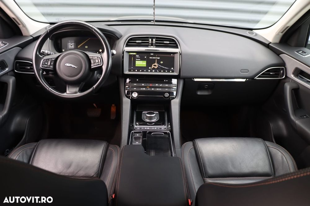 Jaguar F-Pace 20d AWD Aut. Portfolio - 2