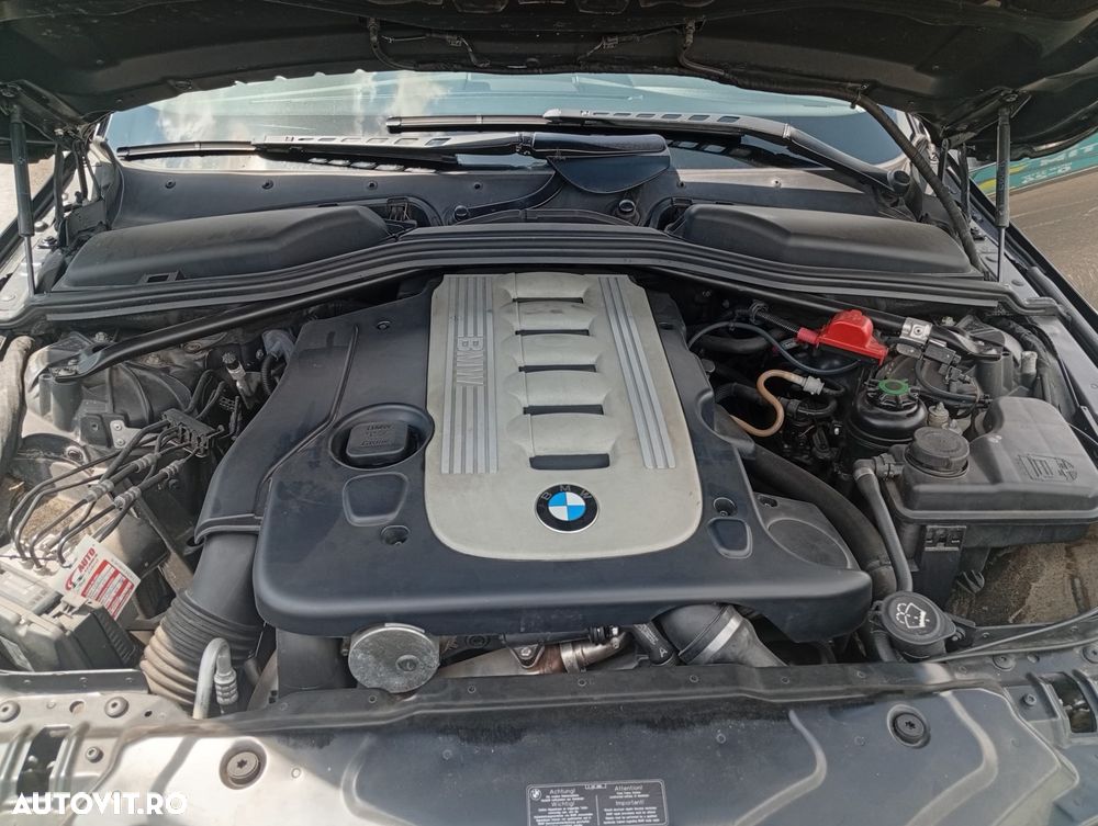 BMW Seria 5 525d Aut. - 7