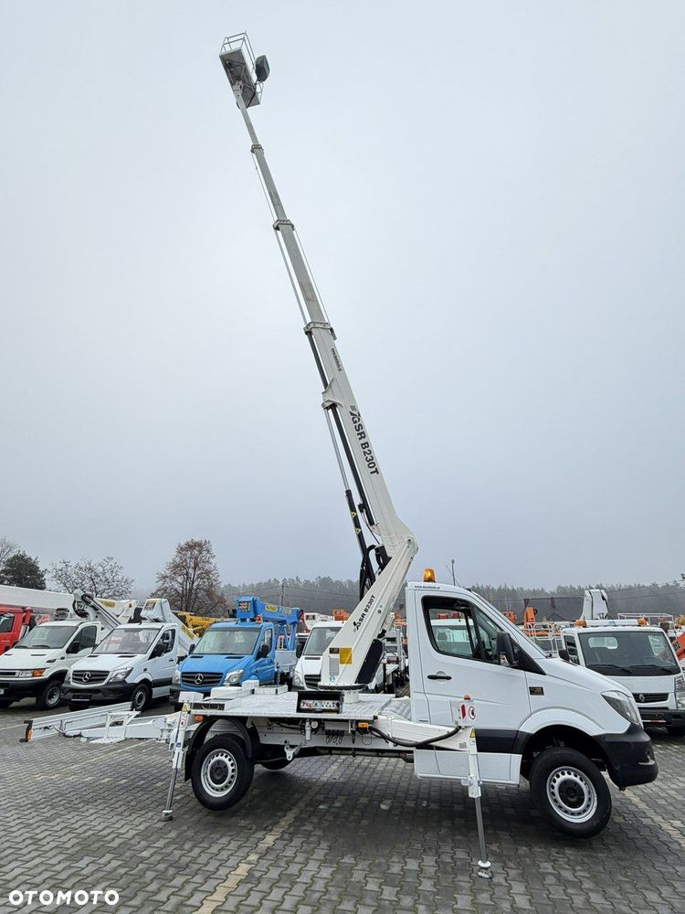 Mercedes-Benz Sprinter - 9