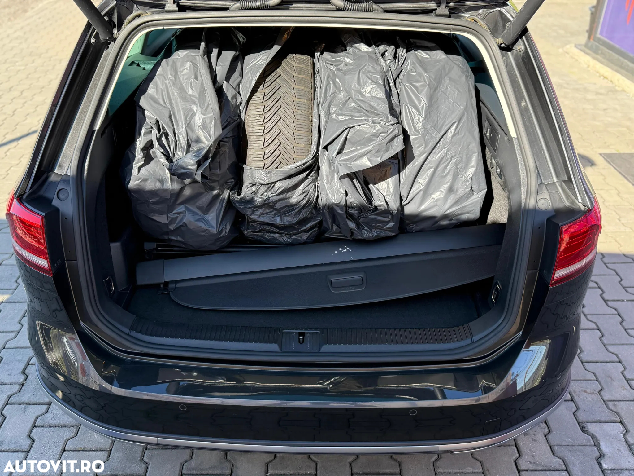 Volkswagen Passat Alltrack 2.0 TDI DSG 4Motion - 32