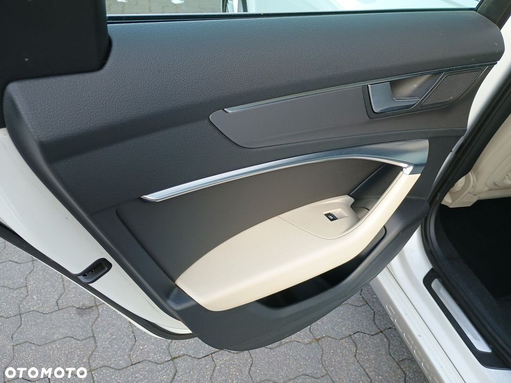 Audi A6 Allroad - 10