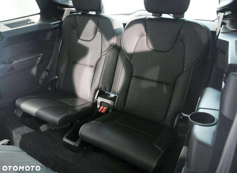Volvo XC 90 T8 AWD Plug-In Hybrid Ultra Black Edition 7os - 20