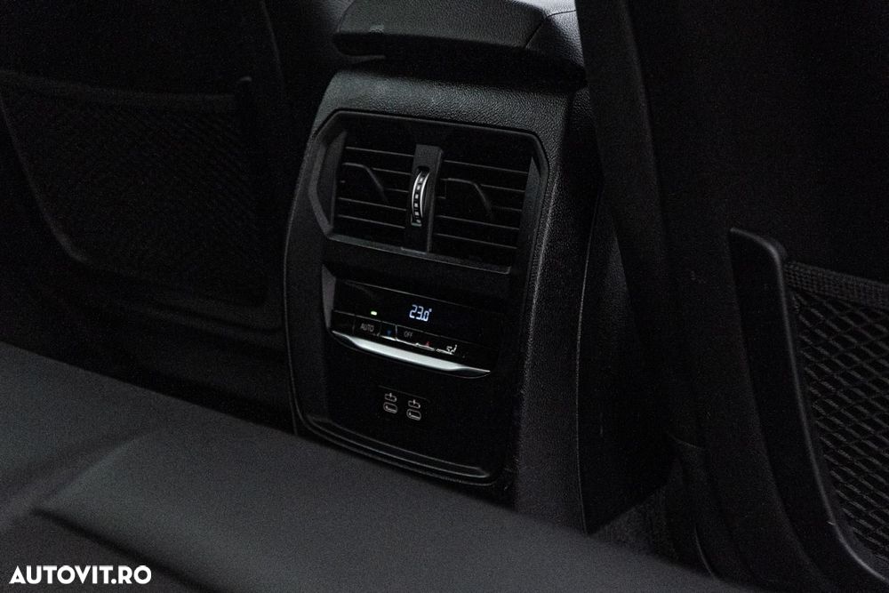 BMW Seria 3 318i Aut. Sport Line - 21