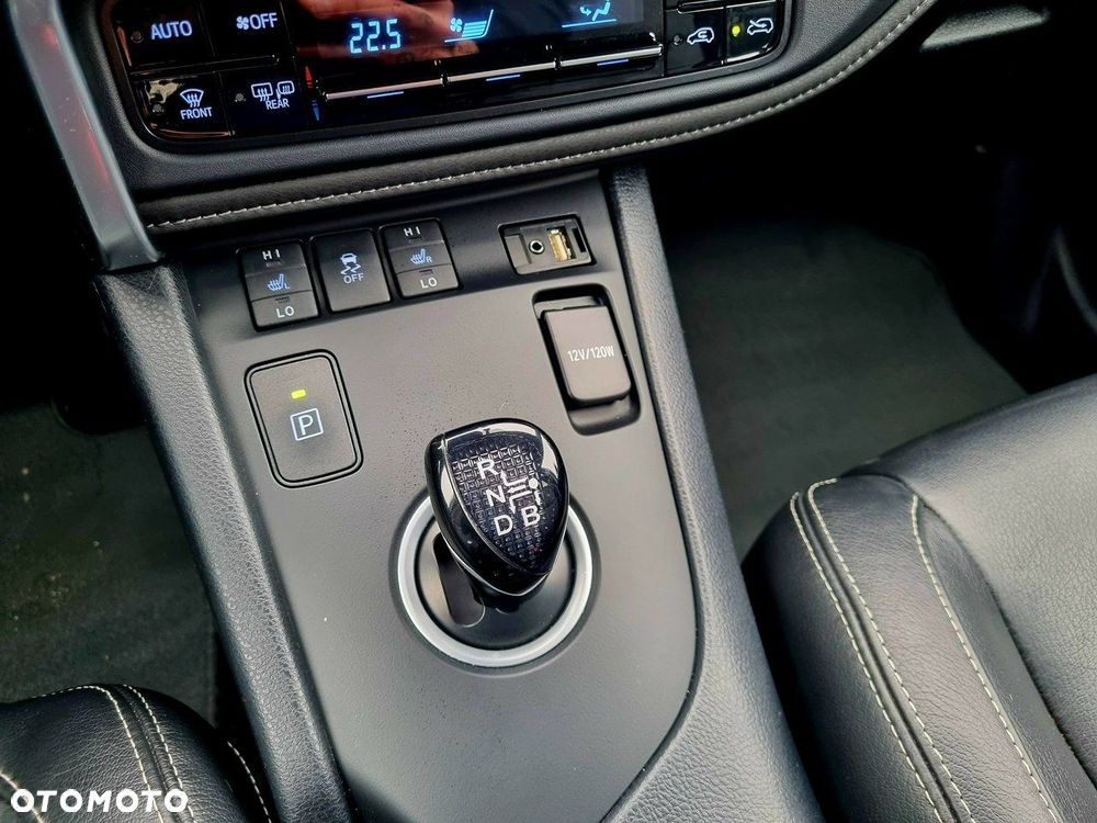 Toyota Auris Hybrid 135 Prestige - 20