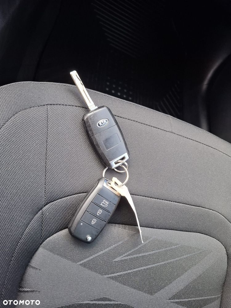 Kia Ceed 1.4 CRDi 90 Vision - 26