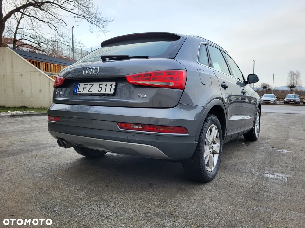 Audi Q3 2.0 TDI sport - 11