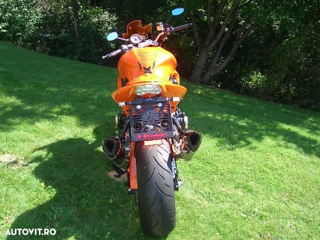 Kawasaki Z 1000R - 9