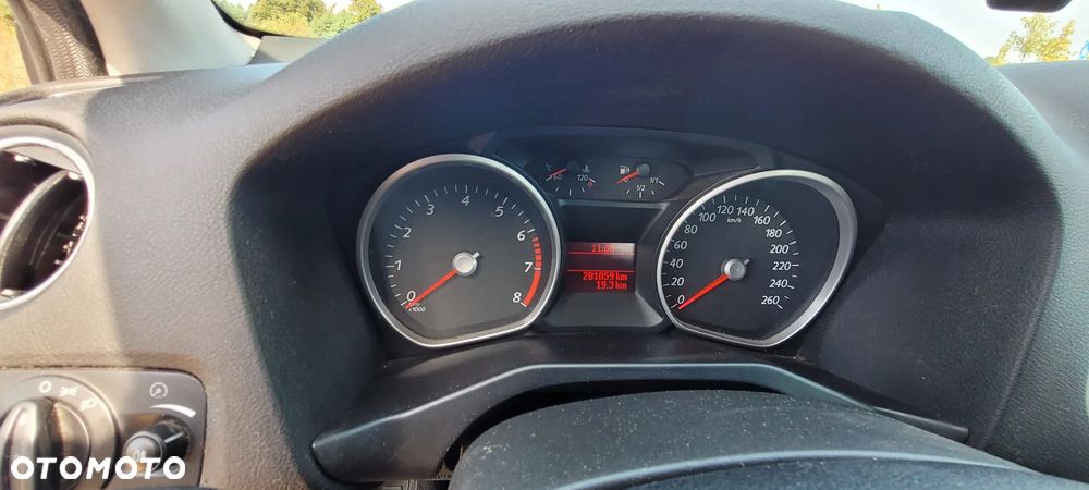 Ford Mondeo 1.6 Trend - 10