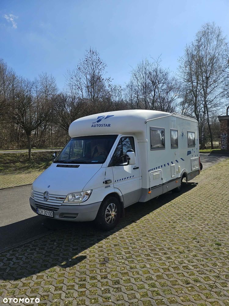 Mercedes-Benz Sprinter - 2