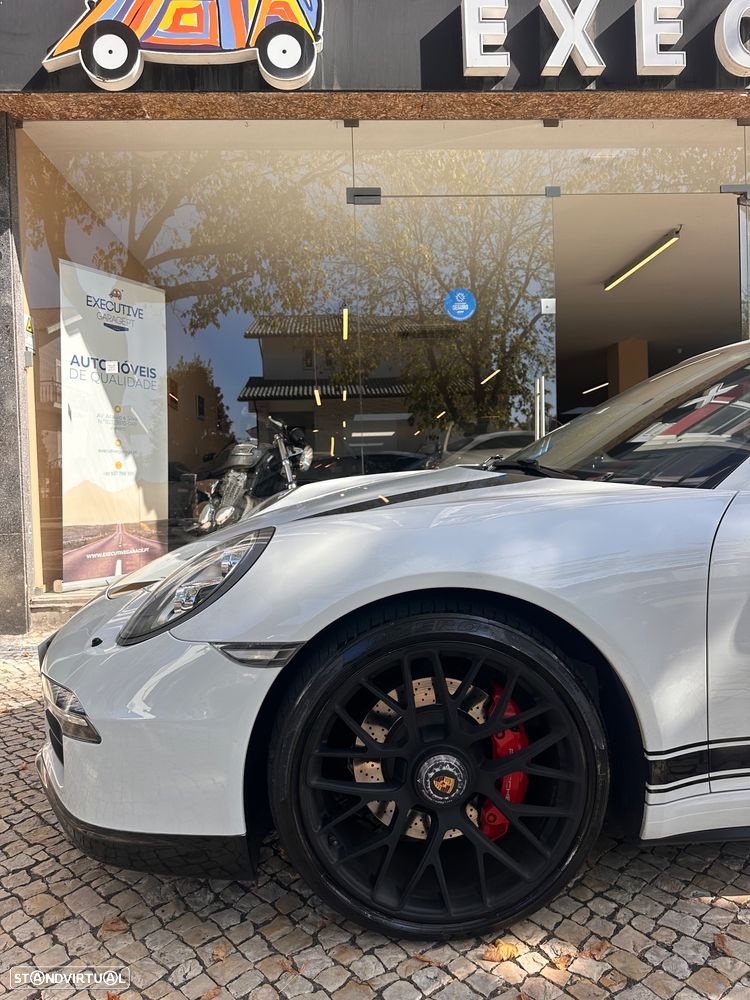 Porsche 911 (991) Carrera 4 GTS PDK - 9