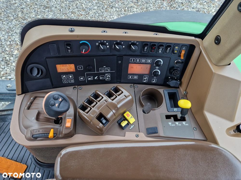 John Deere 7730 - 8
