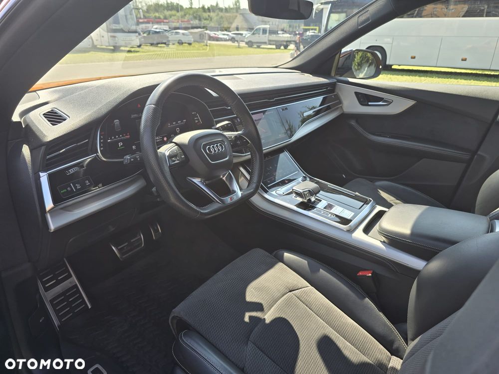 Audi SQ8 - 34