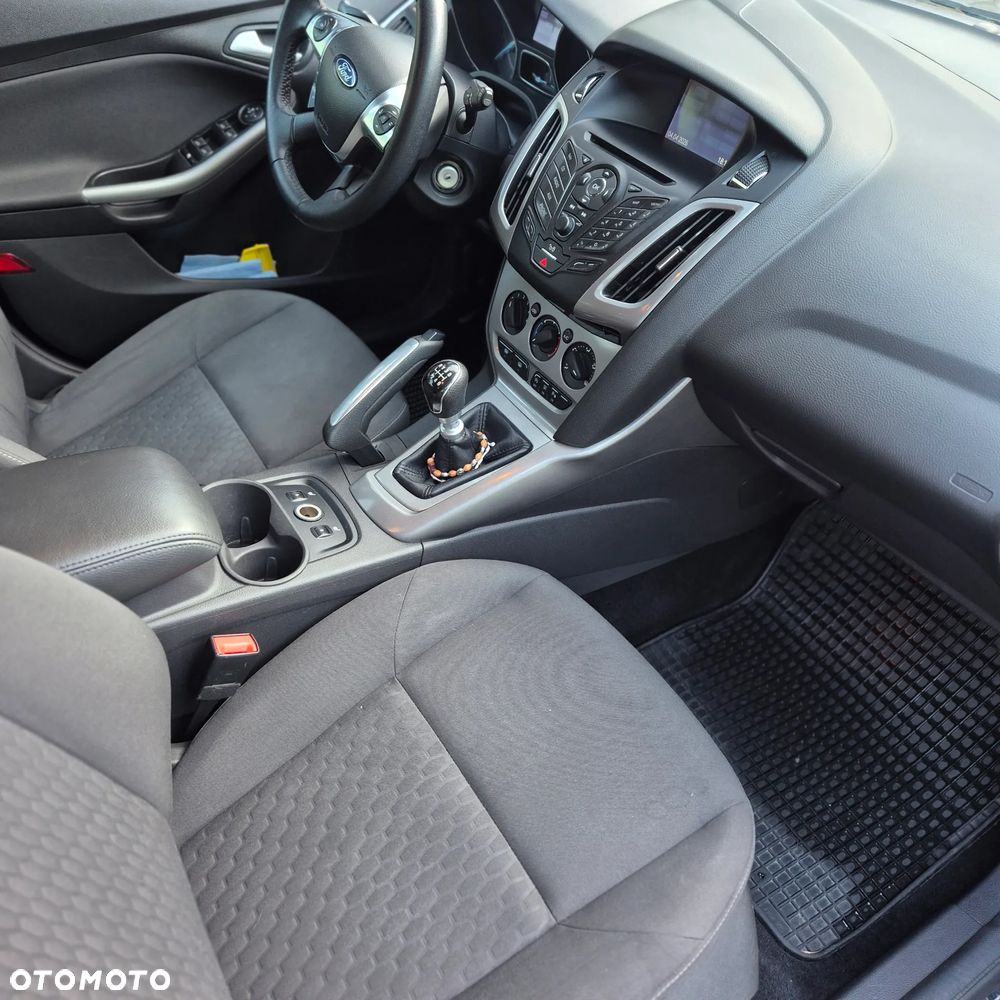 Ford Focus 1.6 TDCi ECOnetic 99g Start-Stopp-System SYNC Edition - 18