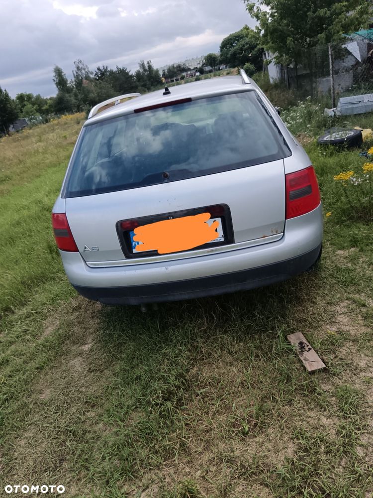 Audi A6 Avant - 1