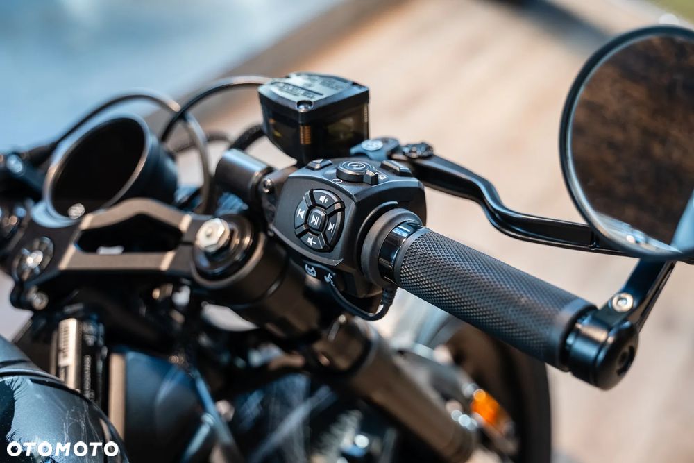 Harley-Davidson Sportster - 16