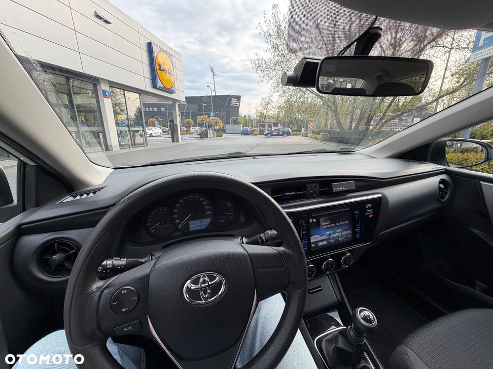 Toyota Corolla 1.33 Active EU6 - 8