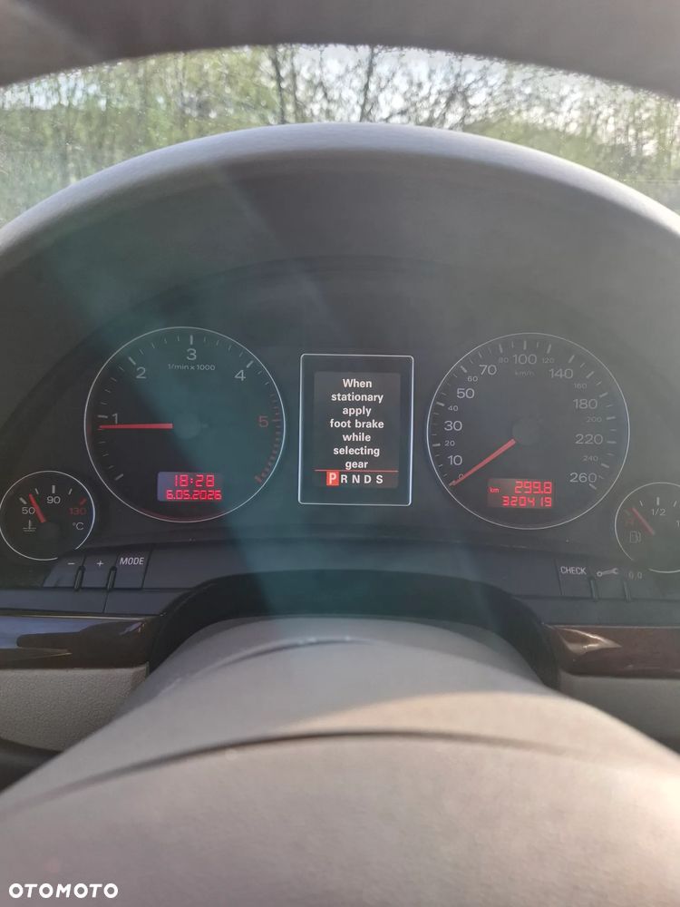 Audi A4 Avant - 11