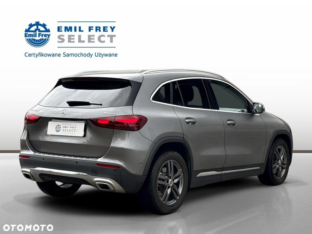 Mercedes-Benz GLA - 7