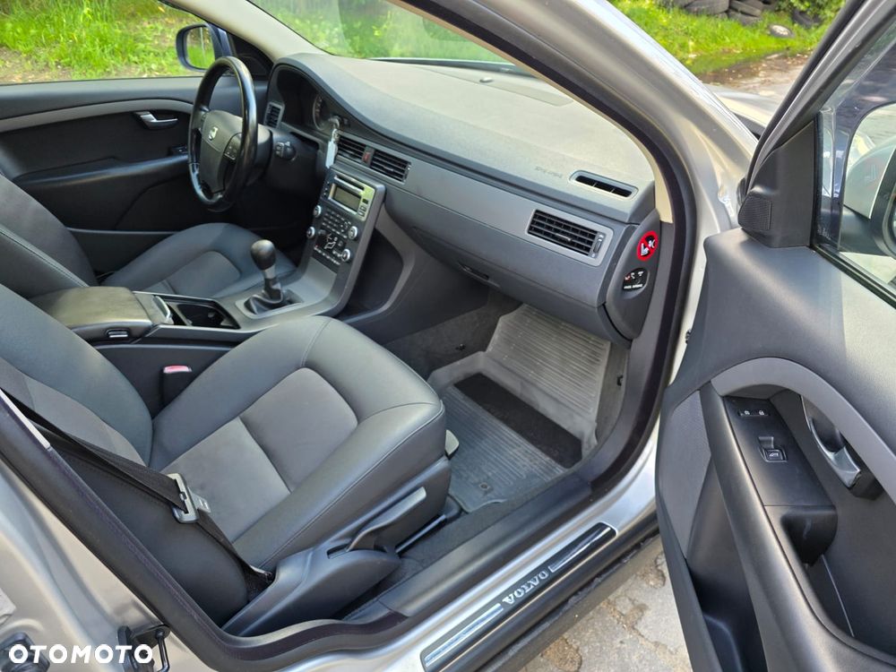 Volvo V70 2.0 Entry - 15