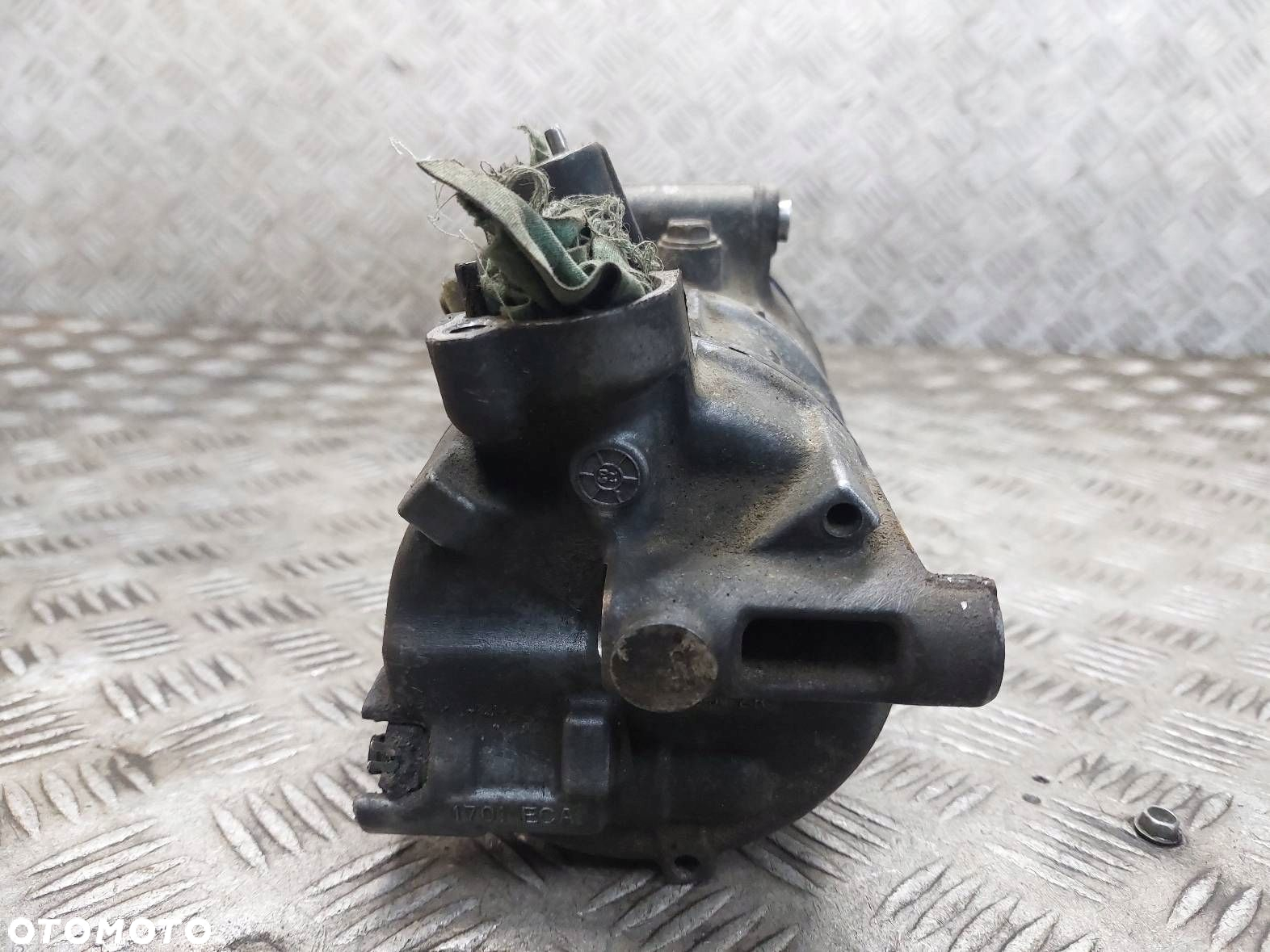 SPRĘŻARKA KOMPRESOR KLIMATYZACJI  VOLKSWAGEN GOLF VI 5N0820803C - 5