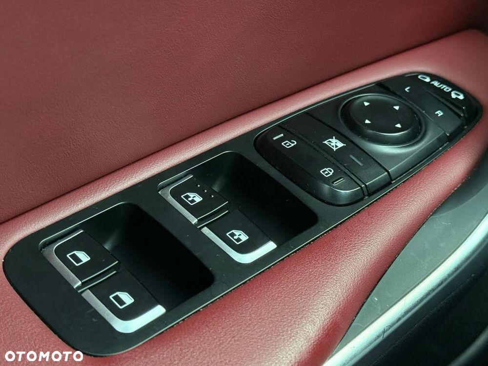 Kia Stinger - 23