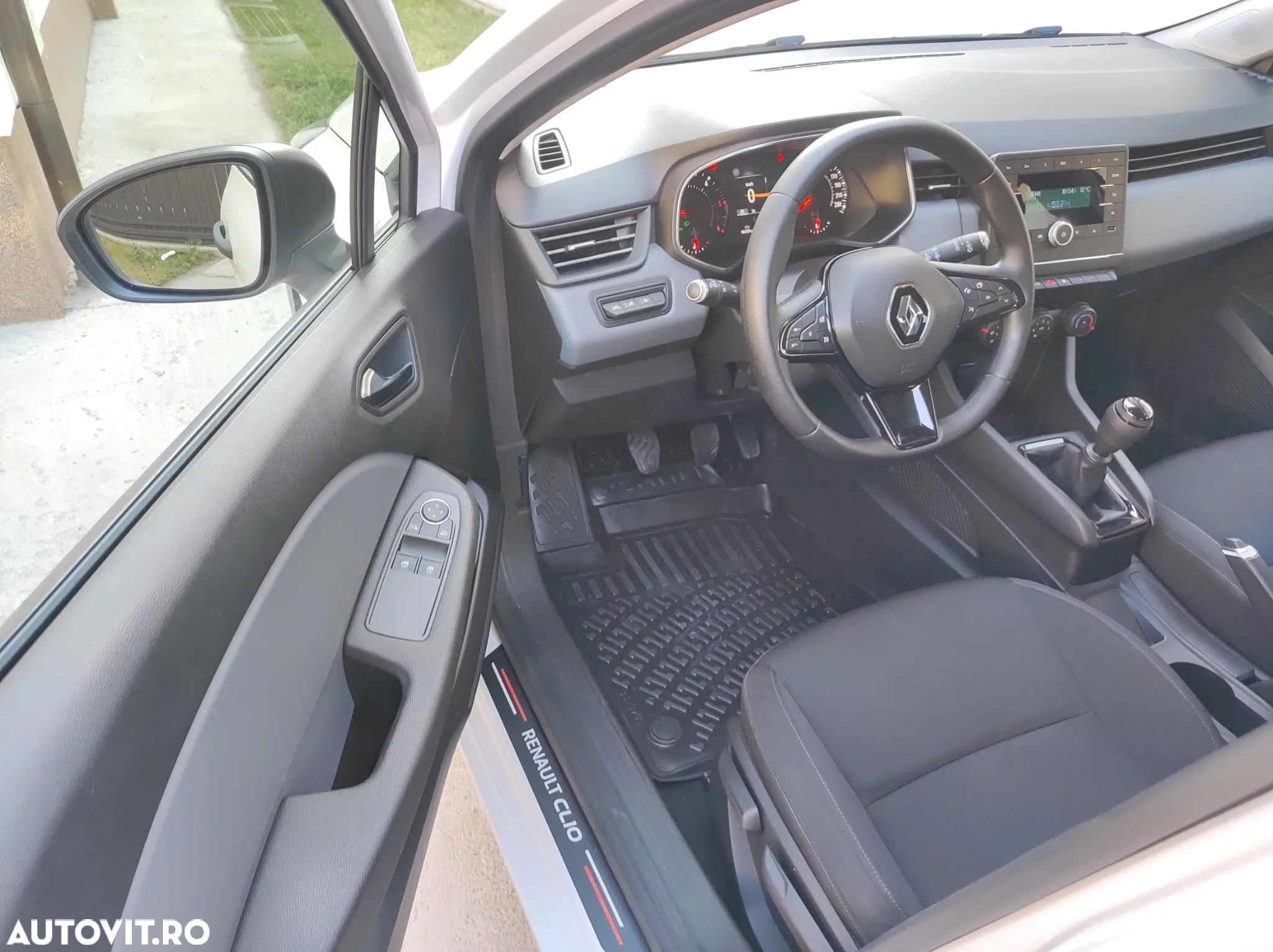 Renault Clio Energy dCi 90 Start & Stop Luxe - 5