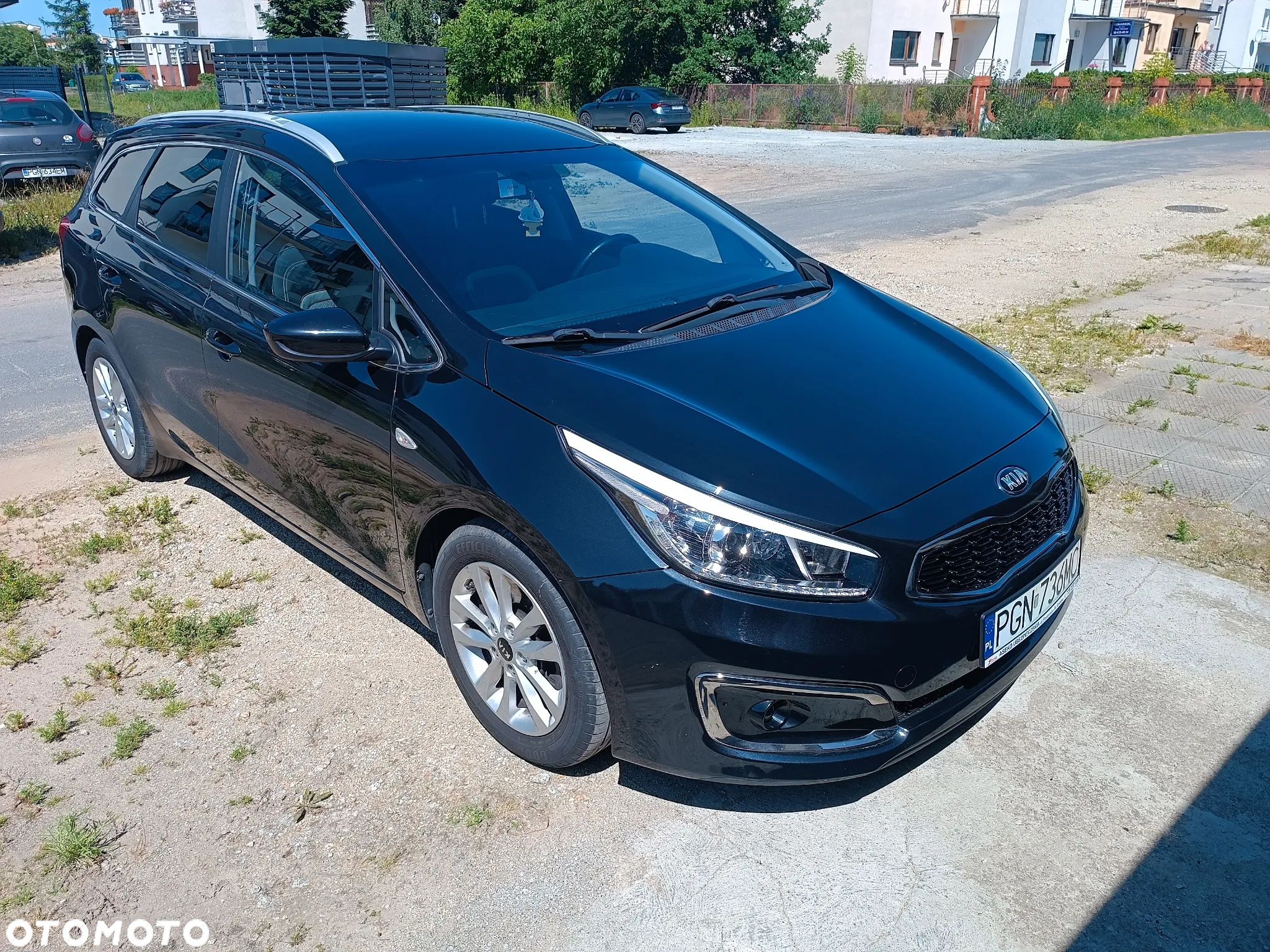 Kia Ceed 1.6 GDI Dream Team Edition - 1